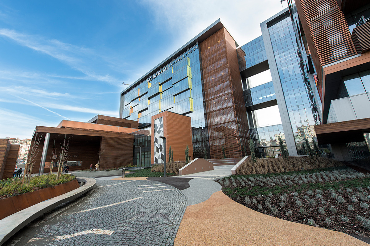 Acıbadem Üniversitesi